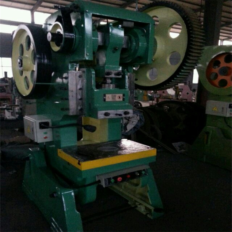 Màquina de perforació de plaques de matrícula de gola profunda de targeta automàtica d'acer de 10 mm sobre metall