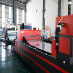 1kw 2kw 3kw 6kw Cnc סיבי לייזר מכונות חיתוך עבור פלדת מתכת נירוסטה