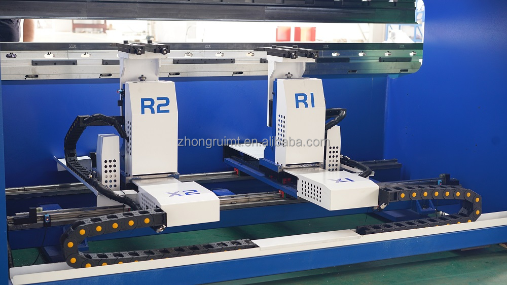 200t 300t Standard Industrial Press Brake Cnc Hydraulic Press Brake Machine 200t 300t standardne tööstuslik presspidur Cnc hüdrauliline presspidurimasin