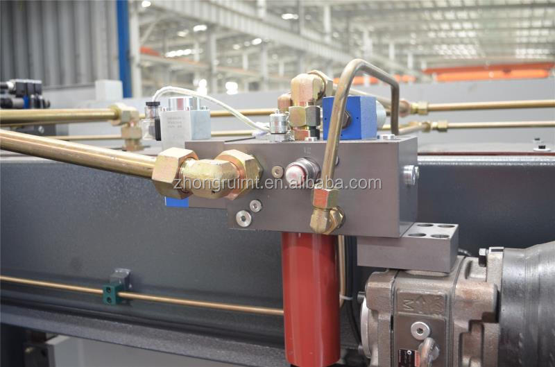 200t 300t Standard Industrial Press Brake Cnc Hydraulic Press Brake Machine 200t 300t standardne tööstuslik presspidur Cnc hüdrauliline presspidurimasin
