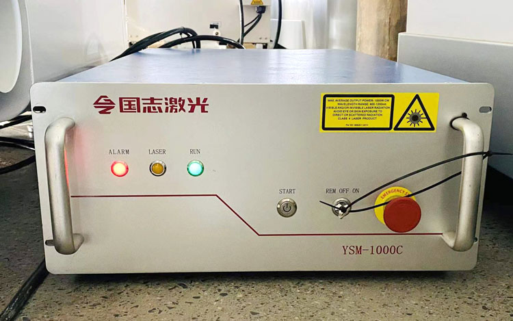 3015 Fiber Laser Cutting Machine For High-Speed Cutting Of 1-6mm Metal Materials Macchina da taglio laser a fibra 3015 per il taglio ad alta velocità di materiali metallici da 1 a 6 mm