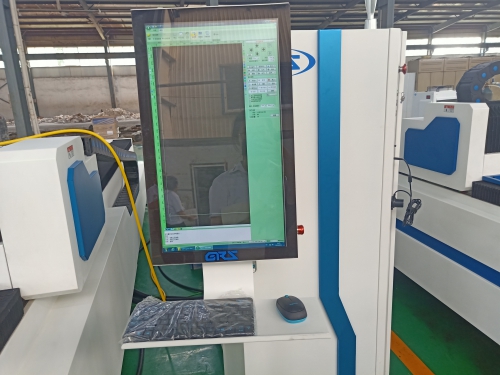 3015 Fiber Laser Cutting Machine For Metal Tube Carbon Sheet Steel מכונת חיתוך לייזר סיבים 3015 לצינור מתכת פחמן פלדה