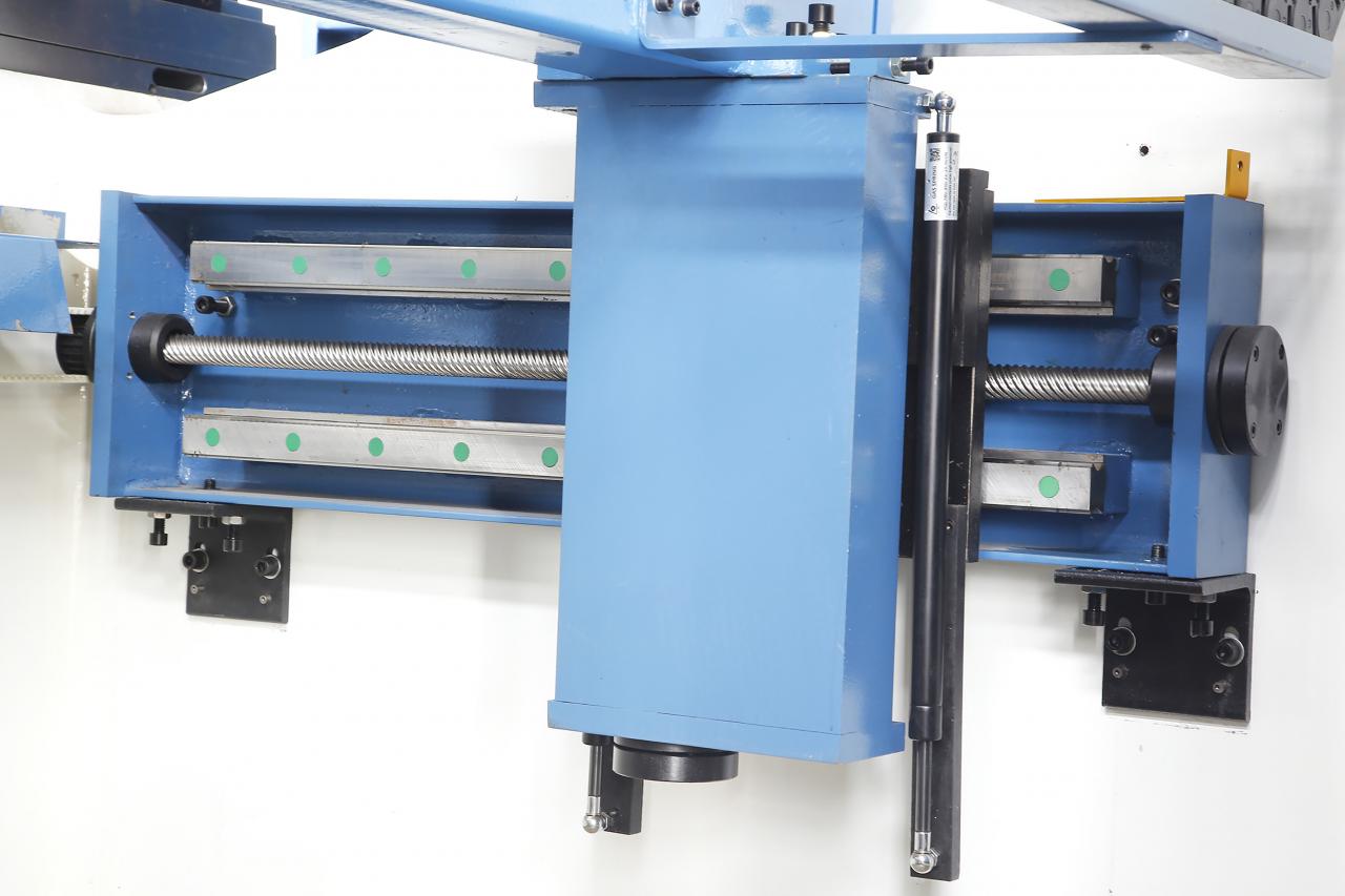 4 Axis Cnc Tandem Press Brake With Delem Da58t 2d Graphical Controller 4 Axis Cnc Tandem kantpress med Delem Da58t 2d grafisk styrenhet