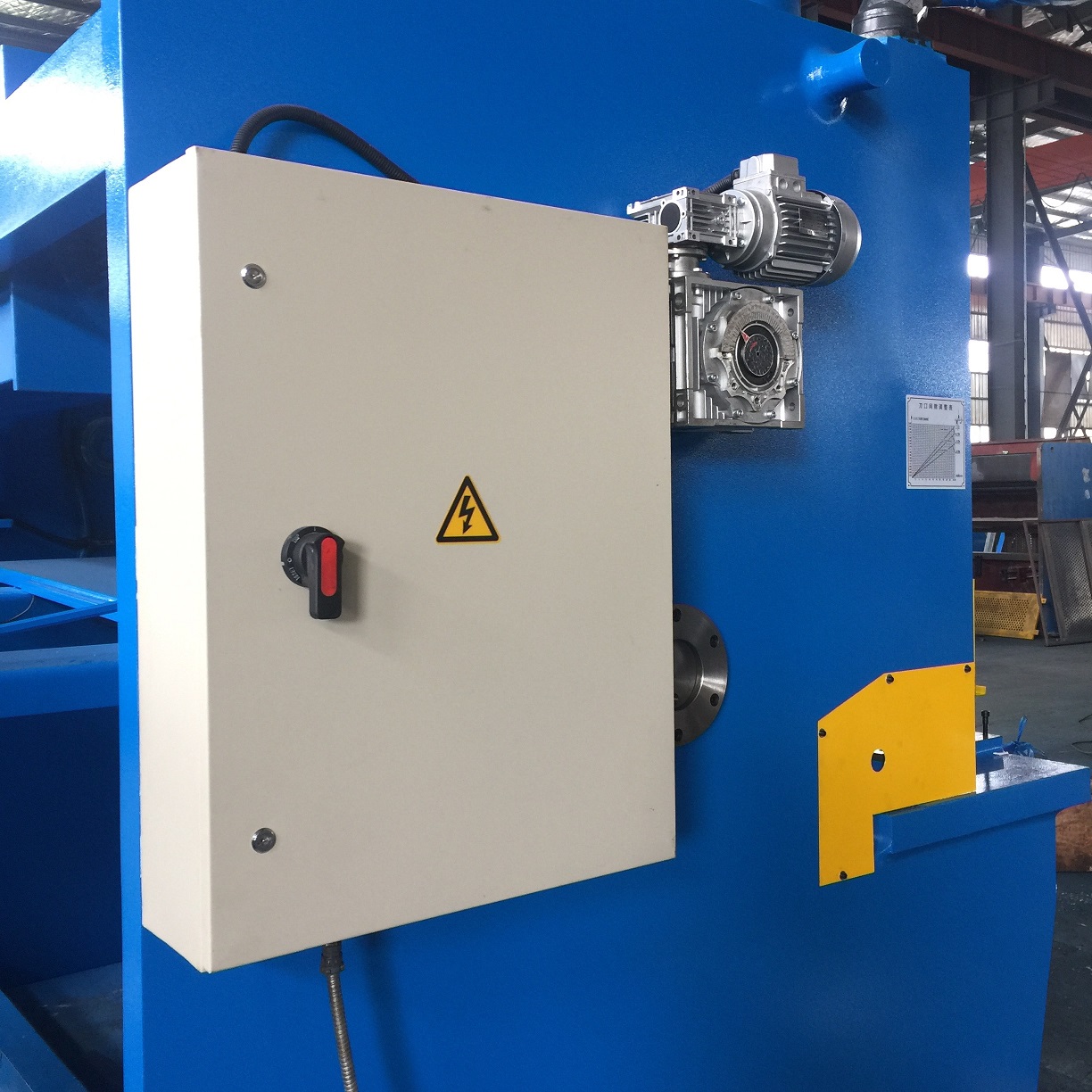4mm Oem Qc11y-8x3200 Nc Hydraulic Guillotine Guillotine Shearing Machine 4mm OEMQc11y-8x3200Nc油圧ギロチンギロチンせん断機