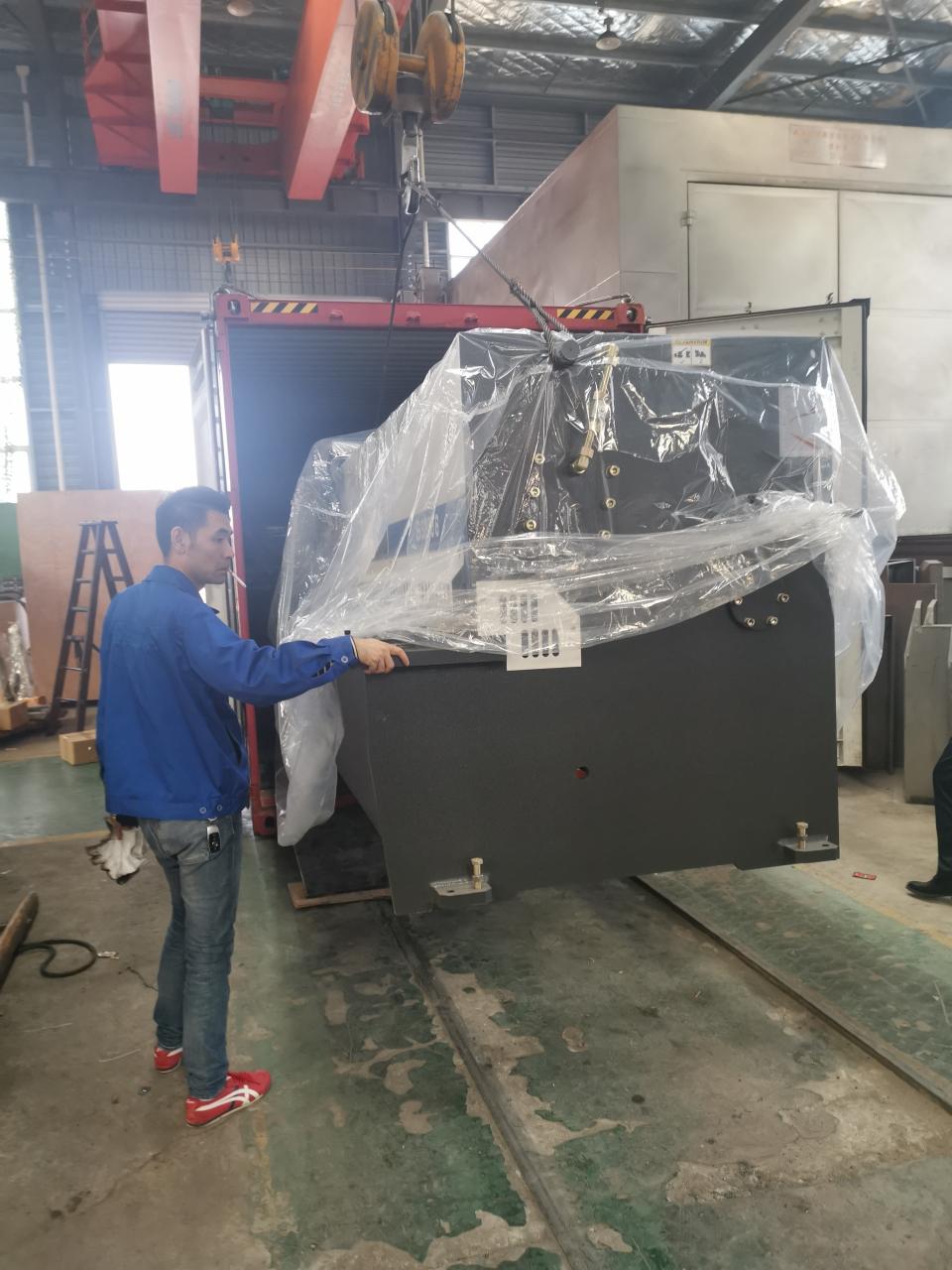 6mm*3200 Hydraulic Steel Plate Cutting Machinery Steel Plate Shearing Machine 6mm*3200 Hydraulic Steel Plate Cutting Machinery Steel Plate Shearing Machine