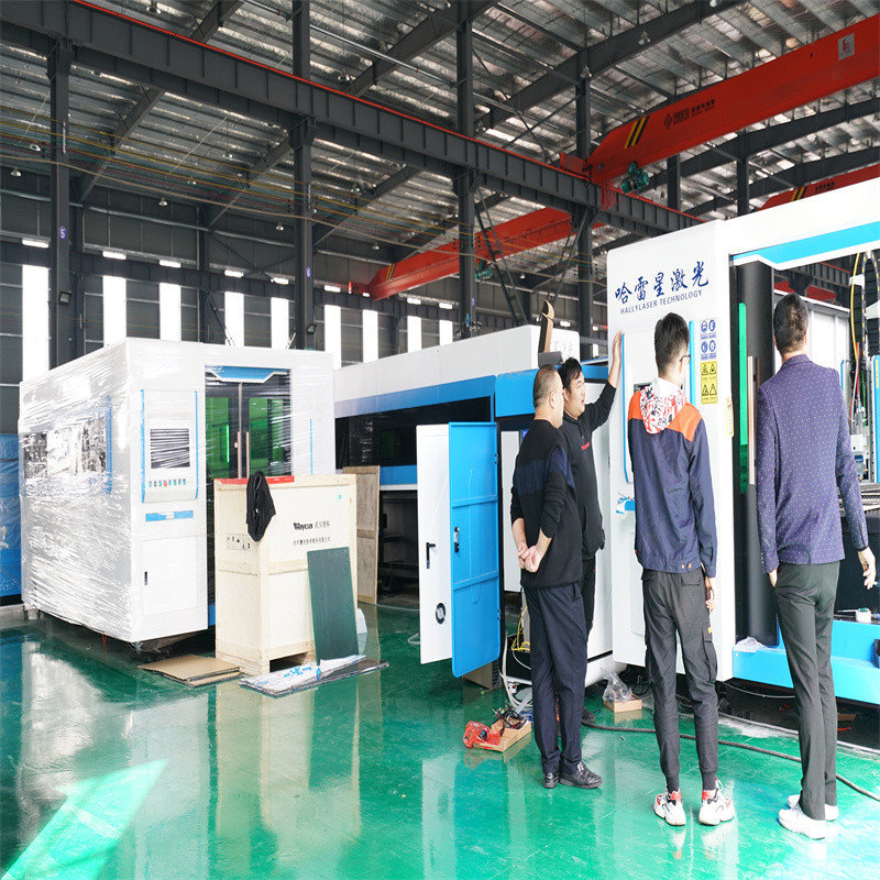 CNC板金ファイバーレーザー切断機