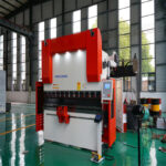 בקר מערכת Da53t Cnc 125tx4000 ציר 3+1 Cnc בלם לחץ הידראולי