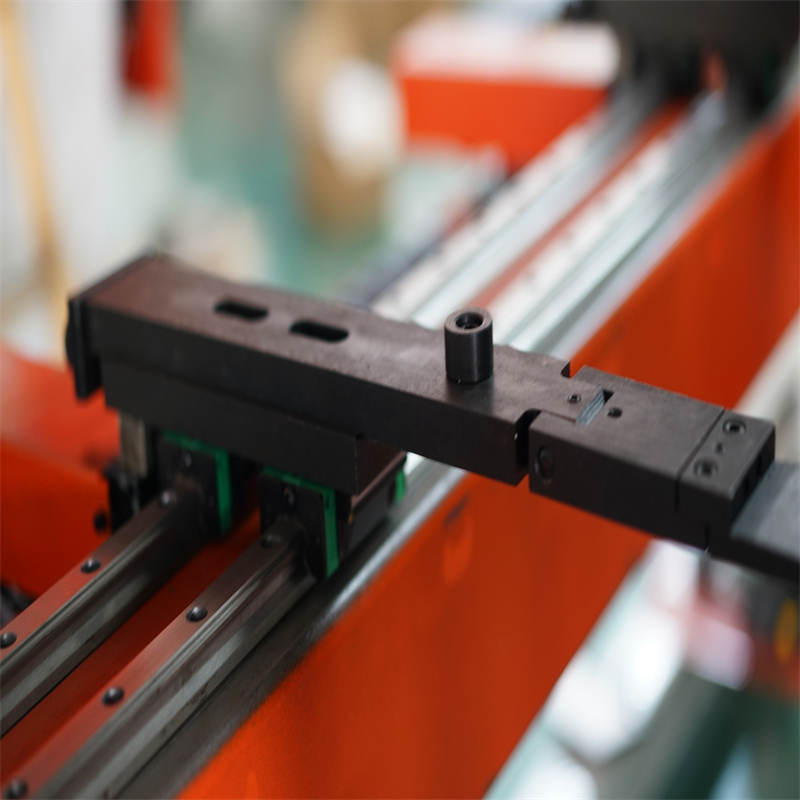 Hydraulický CNC ohýbací ohraňovací lis za dobrou cenu