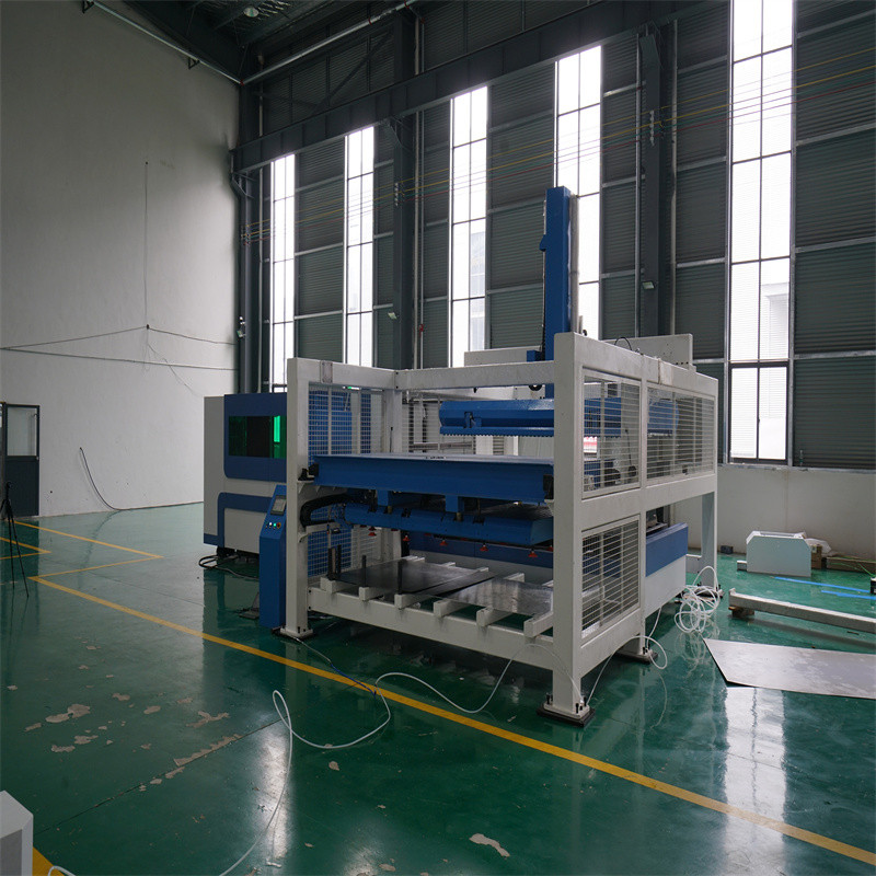 大功率3015 2000W金屬板數控光纖激光切割機