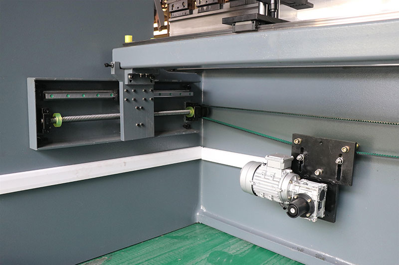 Metallist presspidur Wc-63t3200 metallpleki painutusmasin Cnc hüdrauliline presspidur