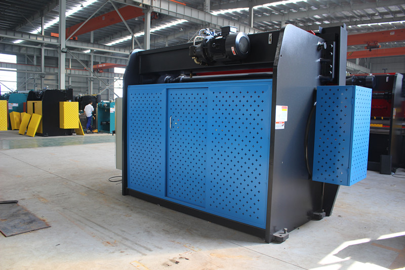 Cnc Hydraulic Press Brake Machine, Fully Automatic Carbon Steel Bending Machine دستگاه ترمز پرس هیدرولیک Cnc، دستگاه خم کن فولاد کربنی کاملاً اتوماتیک