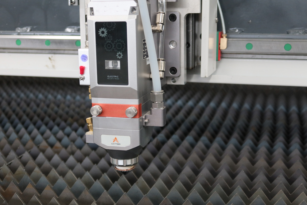 High Precision Fiber Laser Cutting Metal Stainless Steel Carbon 2000w Suure täpsusega kiudlaserlõikamine metalli roostevabast terasest süsinik 2000w