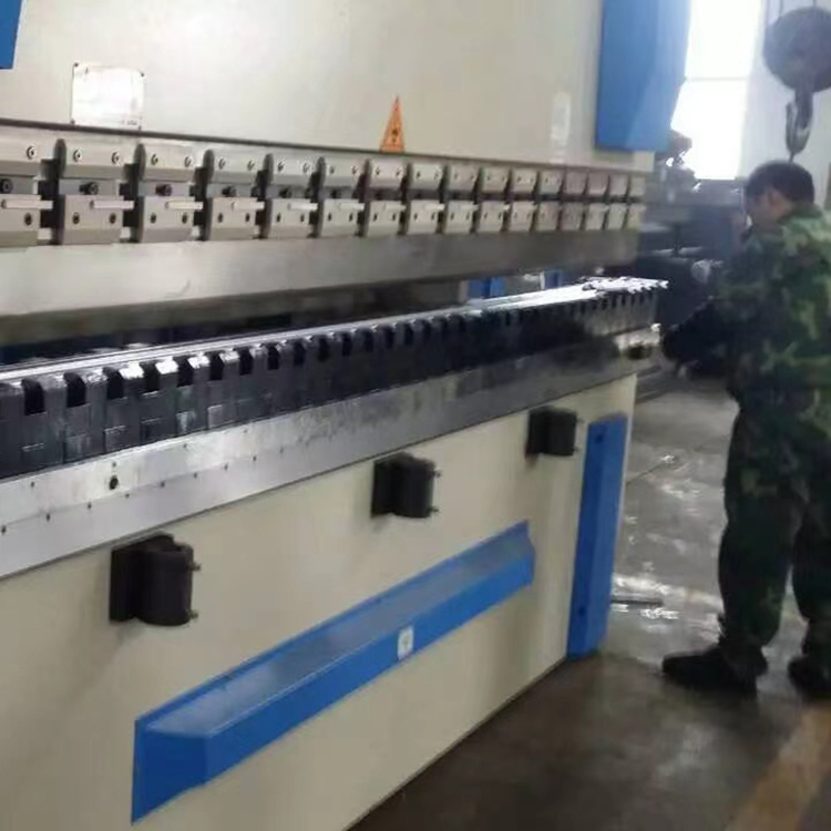Hydraulic Press Brake Machine Acl Torsion Bar Synchro Mechanical Press Brake Hüdrauliline Press Brake Machine Acl Torsion Bar Synchro Mechanical Press Brake