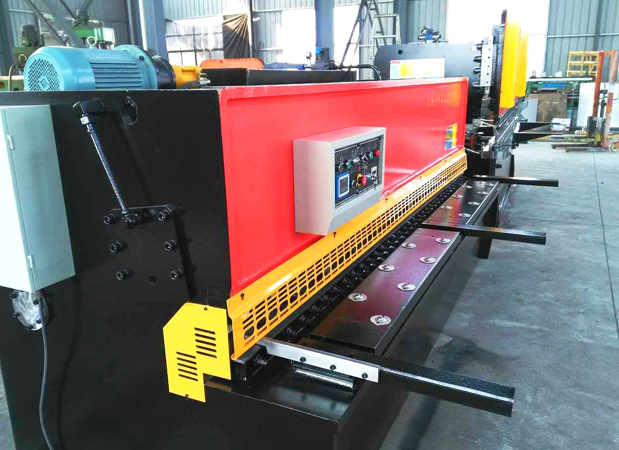 Hydraulic Swing Beam Guillotine Shears Qc12y-4x2500 מזמר גיליוטינה הידראולי קרן נדנדה Qc12y-4x2500