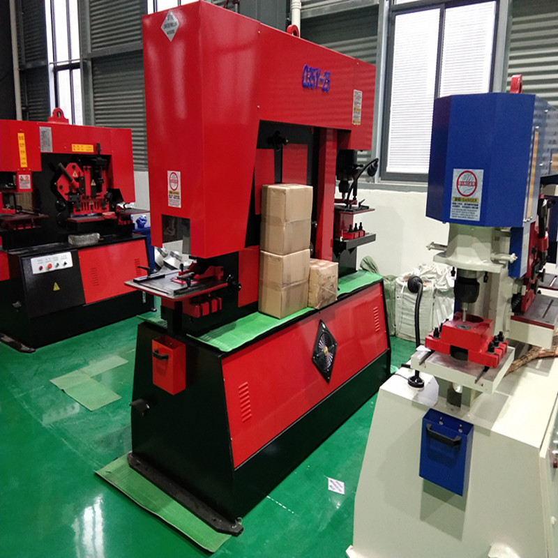 Q35y Series Hydraulic Ironworker Shearing And Punching Machine Q35y Series Hydraulic Ironworker Shearing And Punching Machine