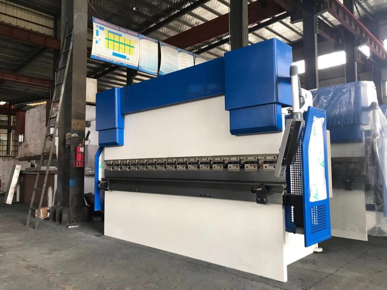 Wc67y-65/2500 Oem Hydraulic Press Brake Machine Steel Bending Machine Wc67y-65/2500 Oem Hydraulický lis na ohraňování oceli Ohýbačka oceli