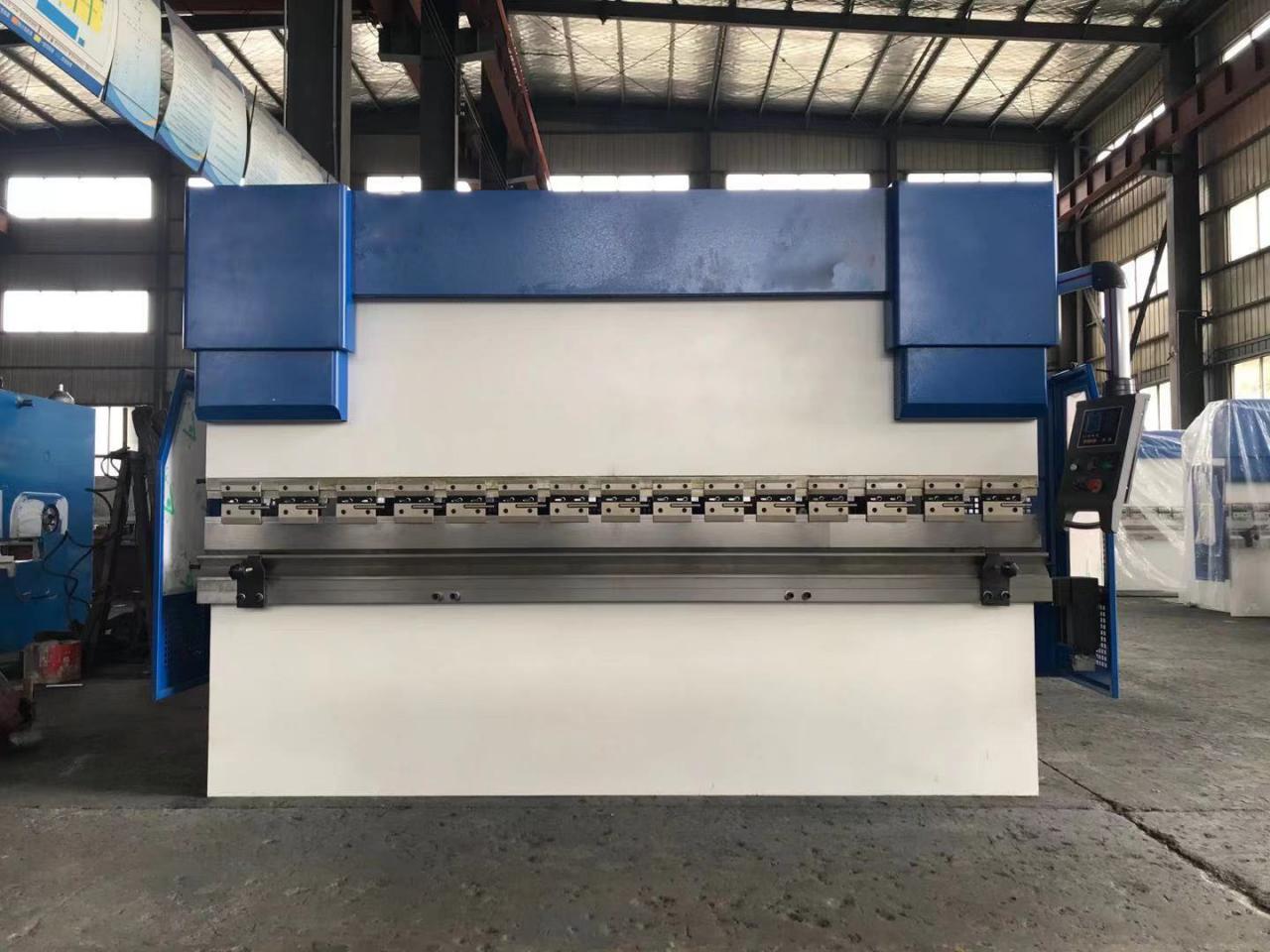 Wc67y-65/2500 Oem Hydraulic Press Brake Machine Steel Bending Machine Wc67y-65/2500 Oem Hydraulický lis na ohraňování oceli Ohýbačka oceli
