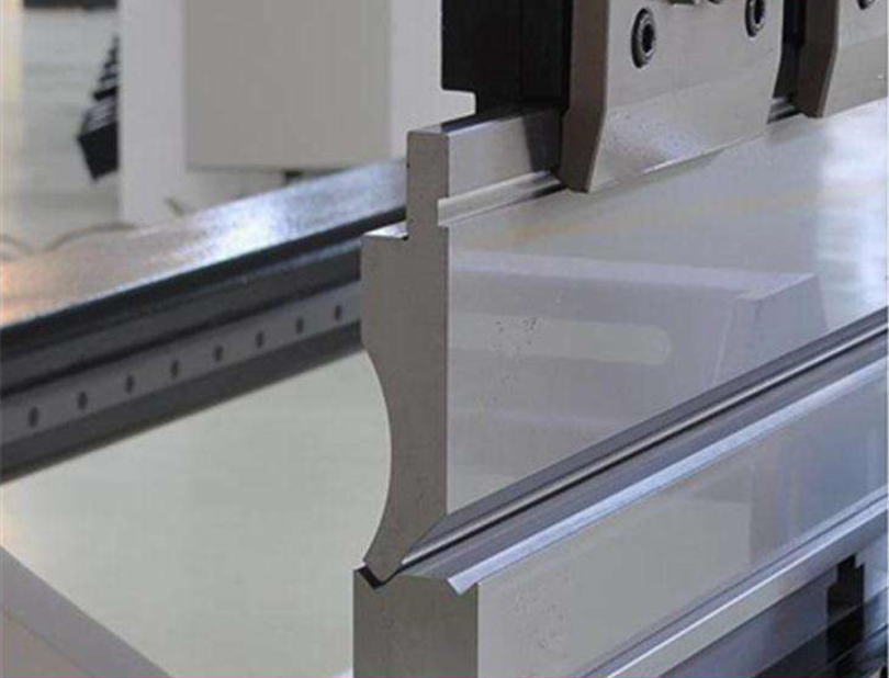 Wc67yk 80 100 160 200 Ton 3200mm E21 Nc Sheet Metal Oil Hydraulic Press Brake Price Wc67yk 80 100 160 200 tun 3200 mm E21 Nc Plechový olej Hydraulický ohraňovací lis Cena